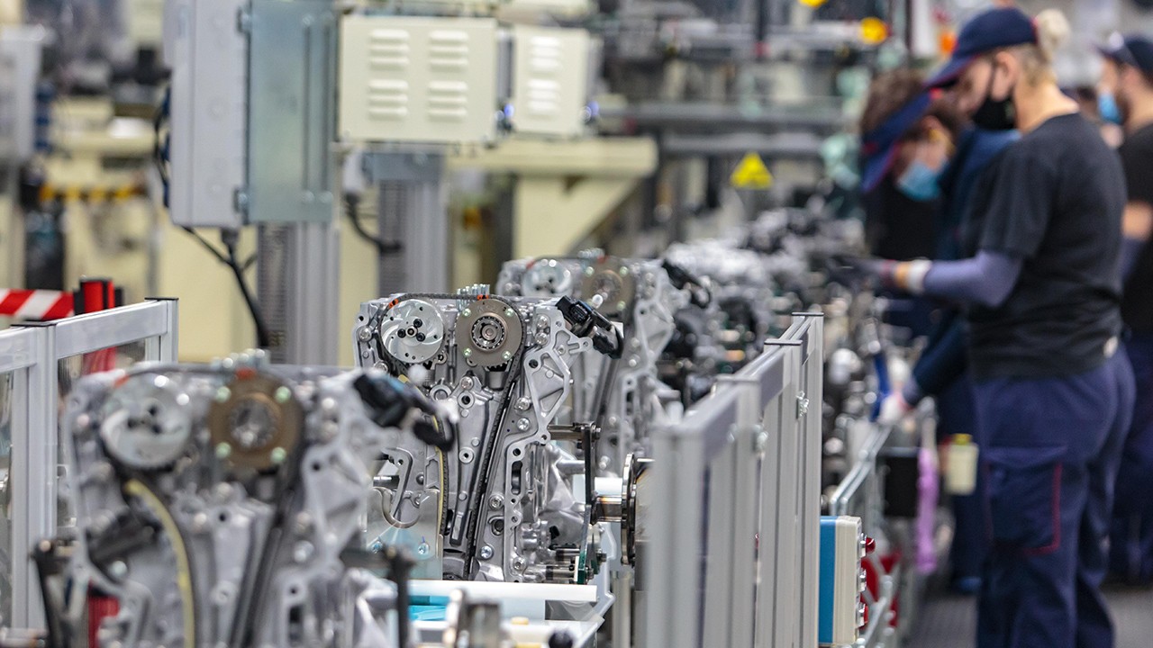 Toyota engine production line