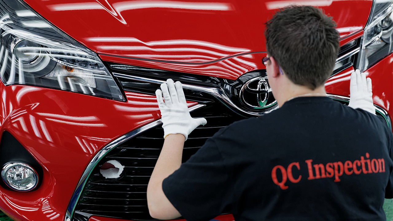 Toyota QC inspection on car bodywork and painting