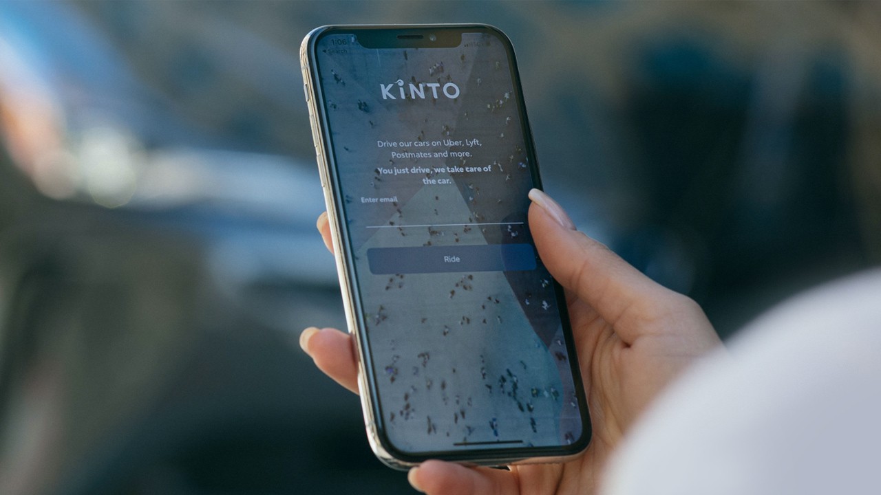 KINTO mobility services on a mobile phone