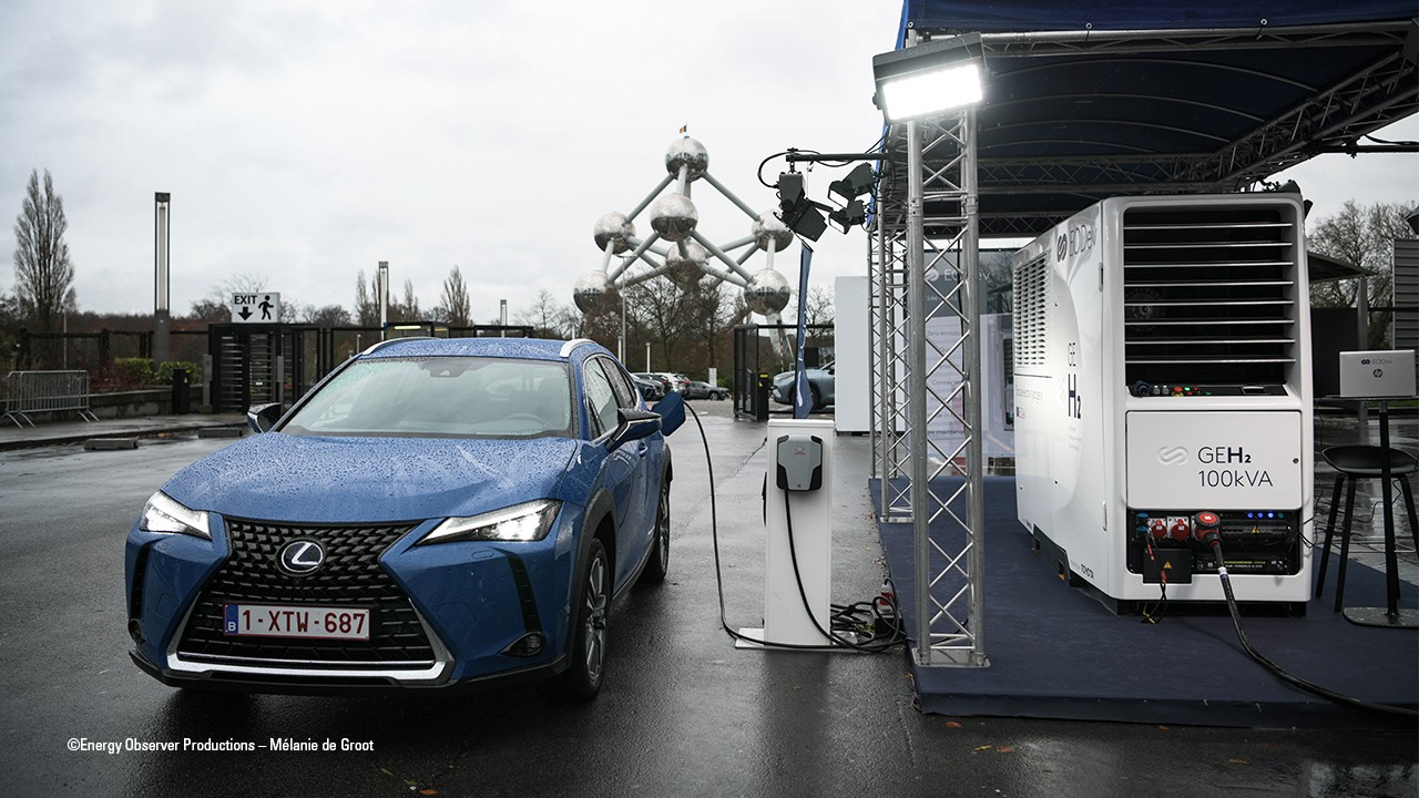 Lexus charging on GEH2®