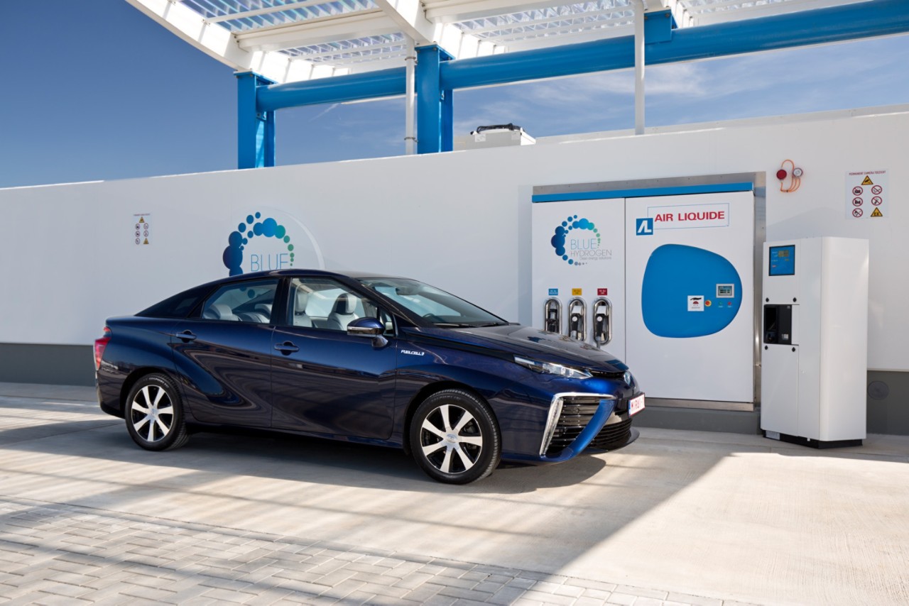 toyota mirai