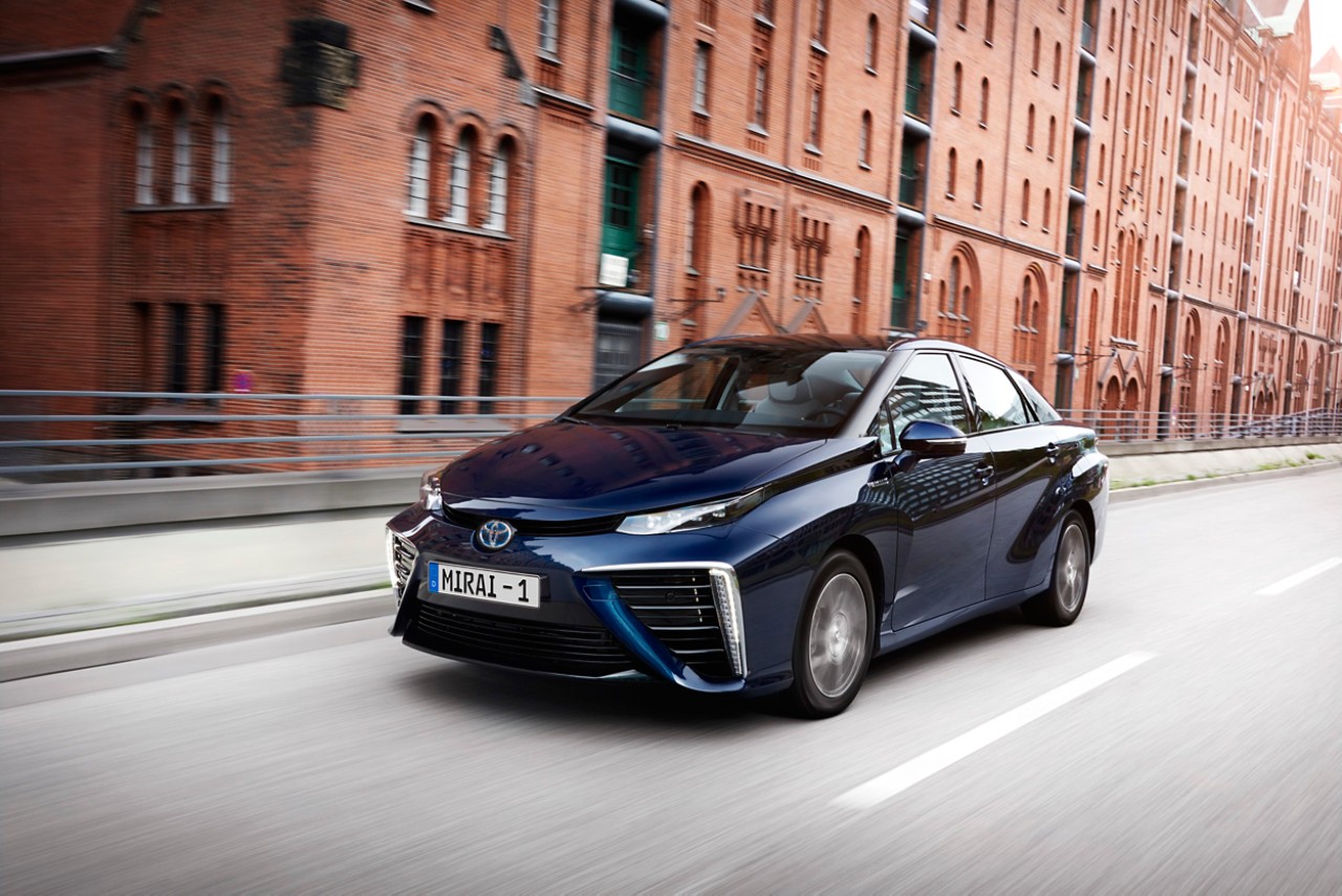 toyota mirai