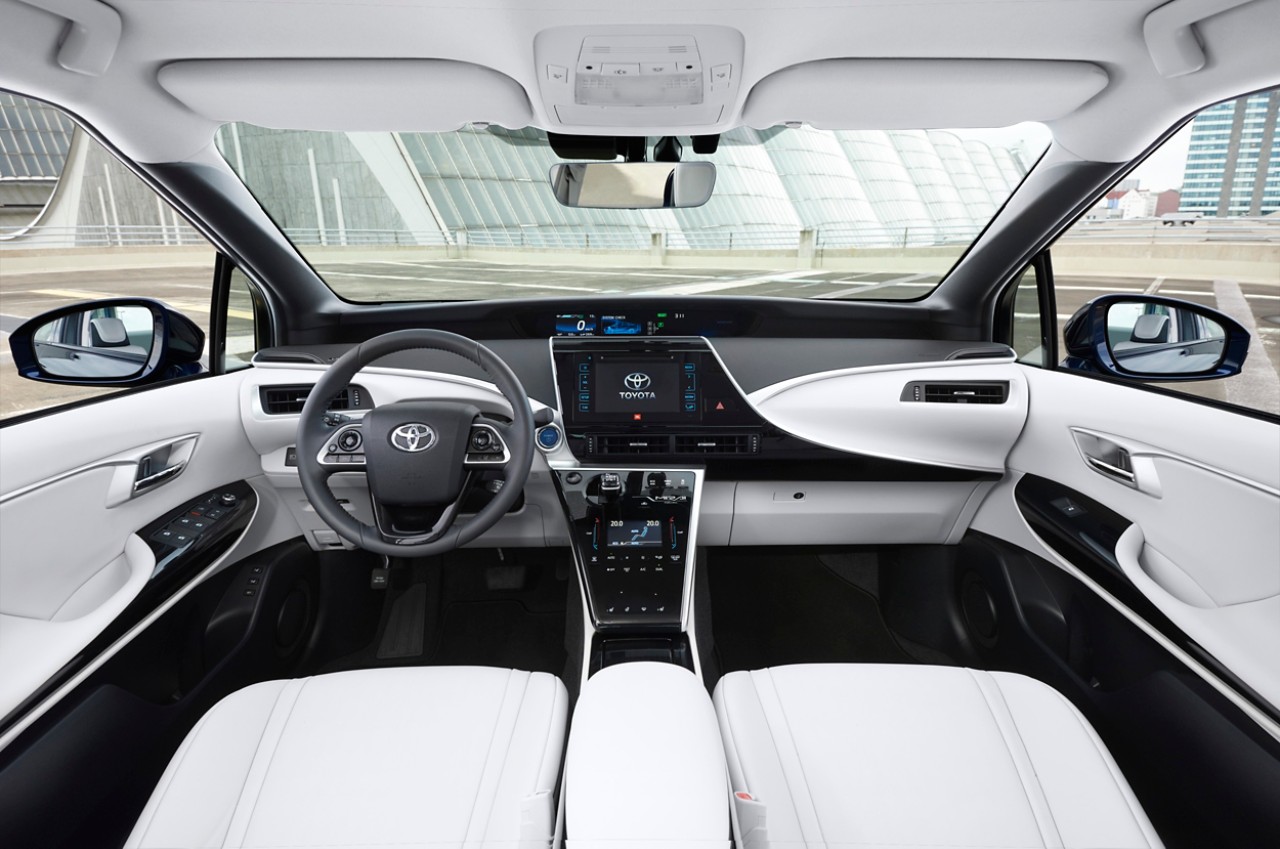 toyota mirai
