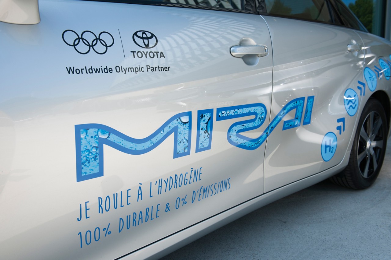 IOC receives zero emission H2 fuel cell vehicles from TOYOTA