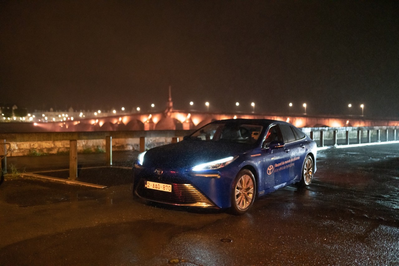 toyota mirai