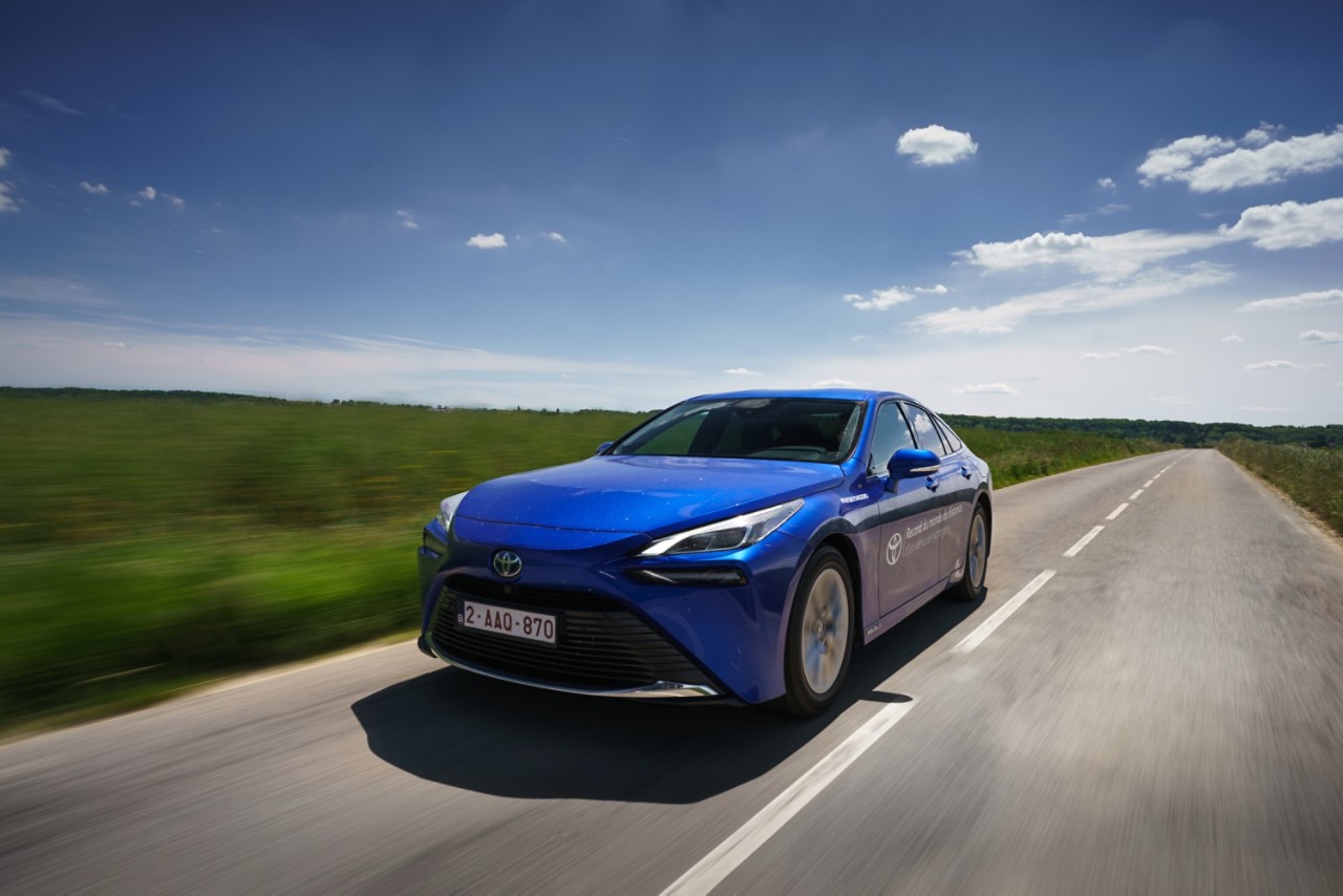 toyota mirai