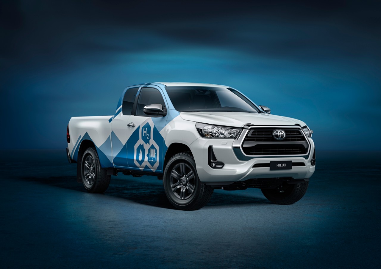 hydrogen fuel cell hilux