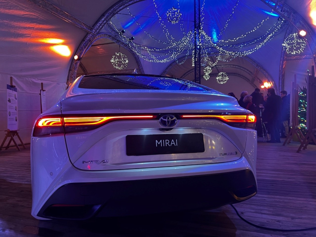 Toyota Mirai lights up festivities in Brussels
