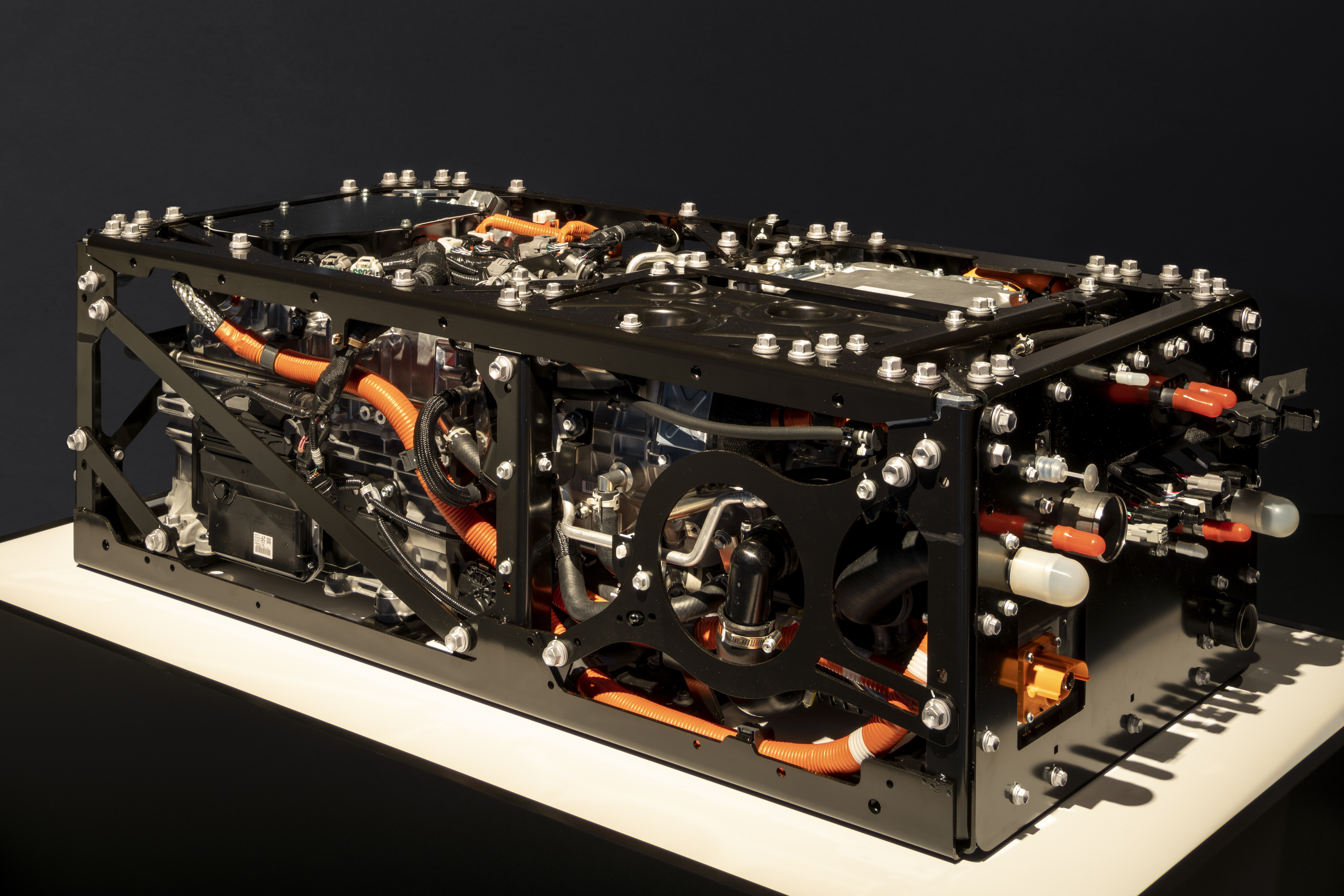 Toyota Motor Europe delivers 6 fuel cell modules for FCH2Rai