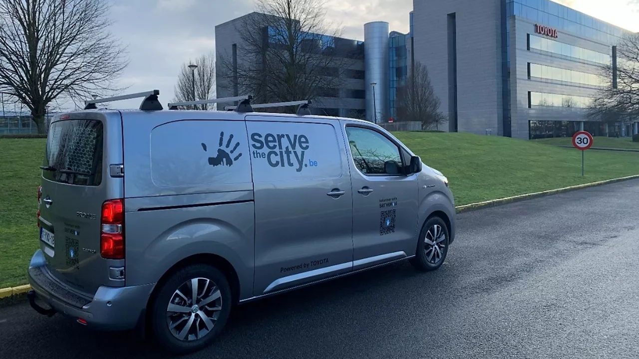 Toyota donated an electric Proace to Serve the City