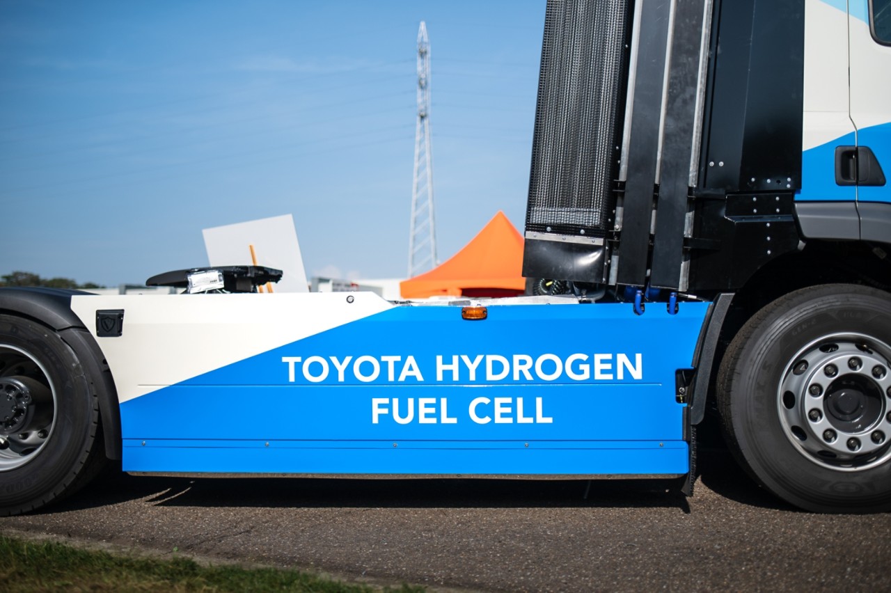 Toyota hydrogen fuel cell installed on a truck to support our way towards cleaner logistics