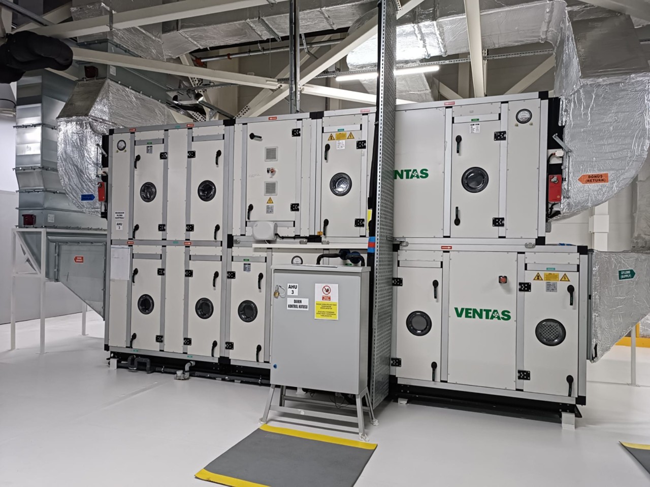 The Zero CO2 Air House