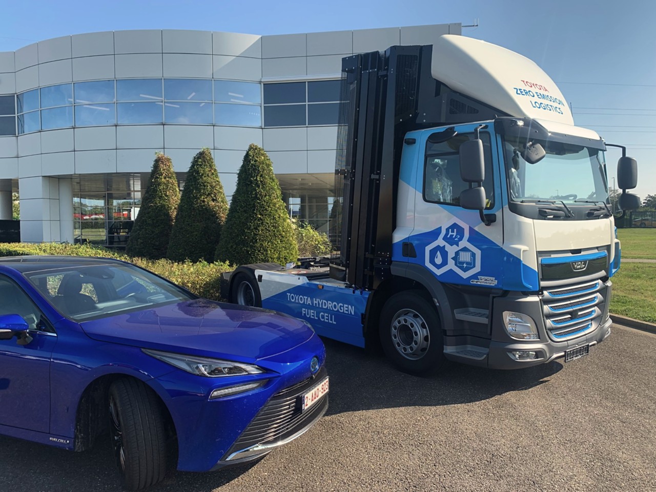 Toyota Mirai and fuel cell truck