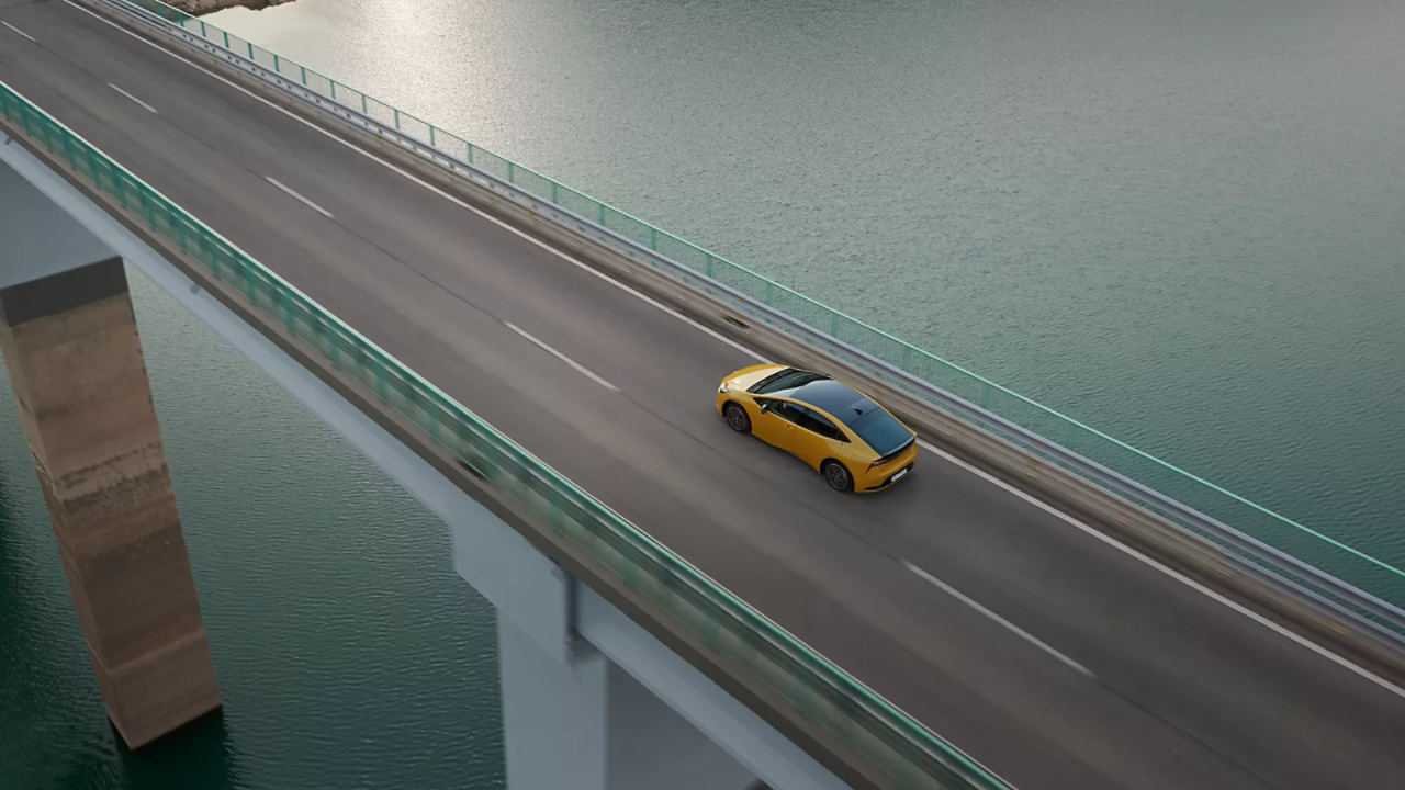 Toyota Prius Breaks Guinness World Record For Km L